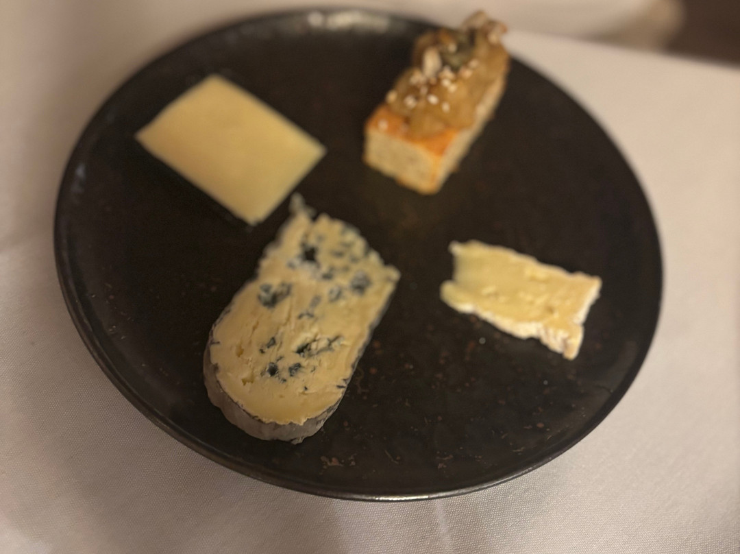 Yalbury Cottage主图