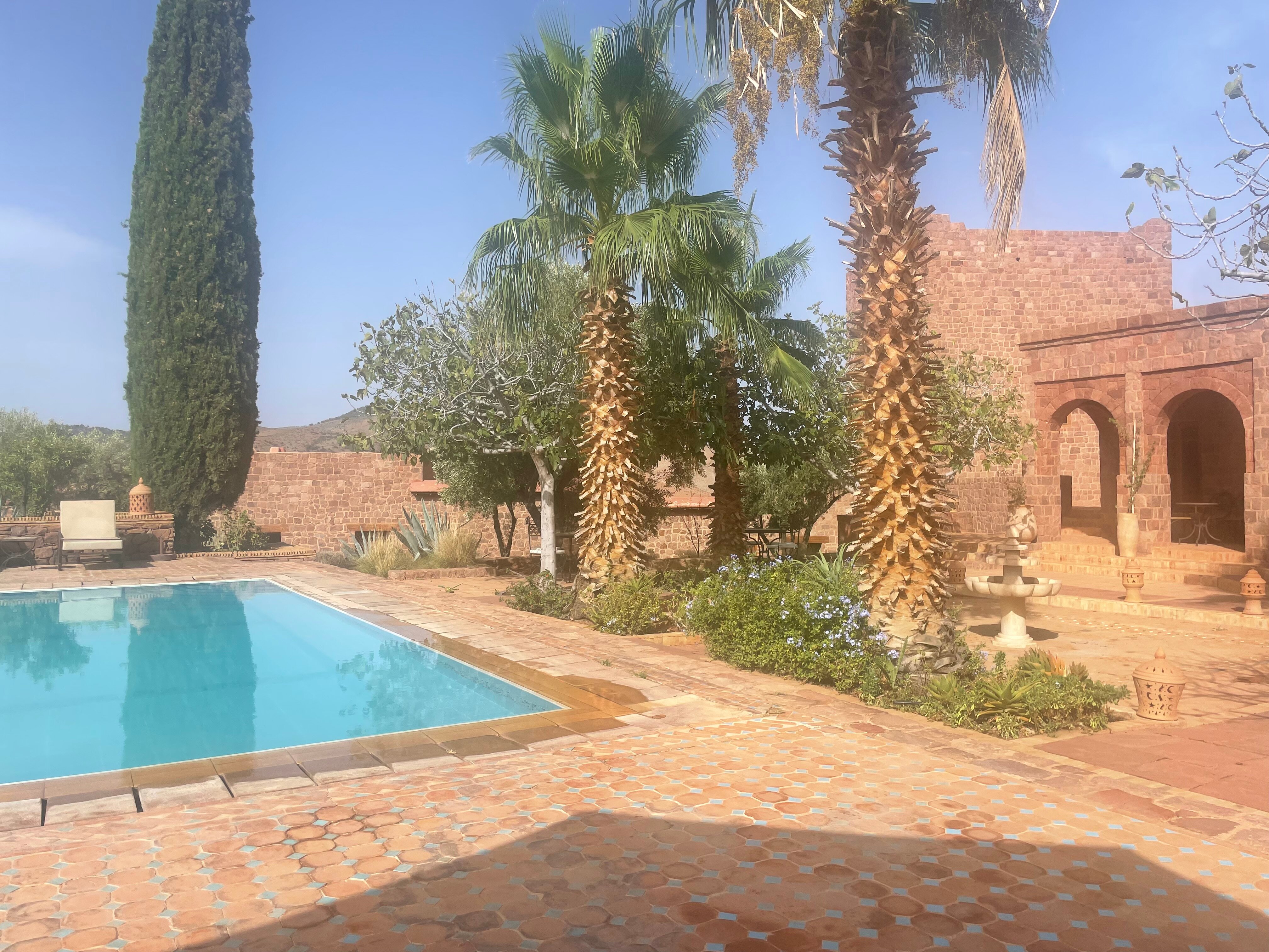 Kasbah Angour-泳池