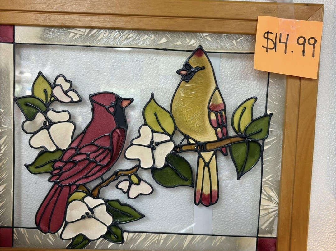 Love it Once More Thrift Store-Clinton必去景点