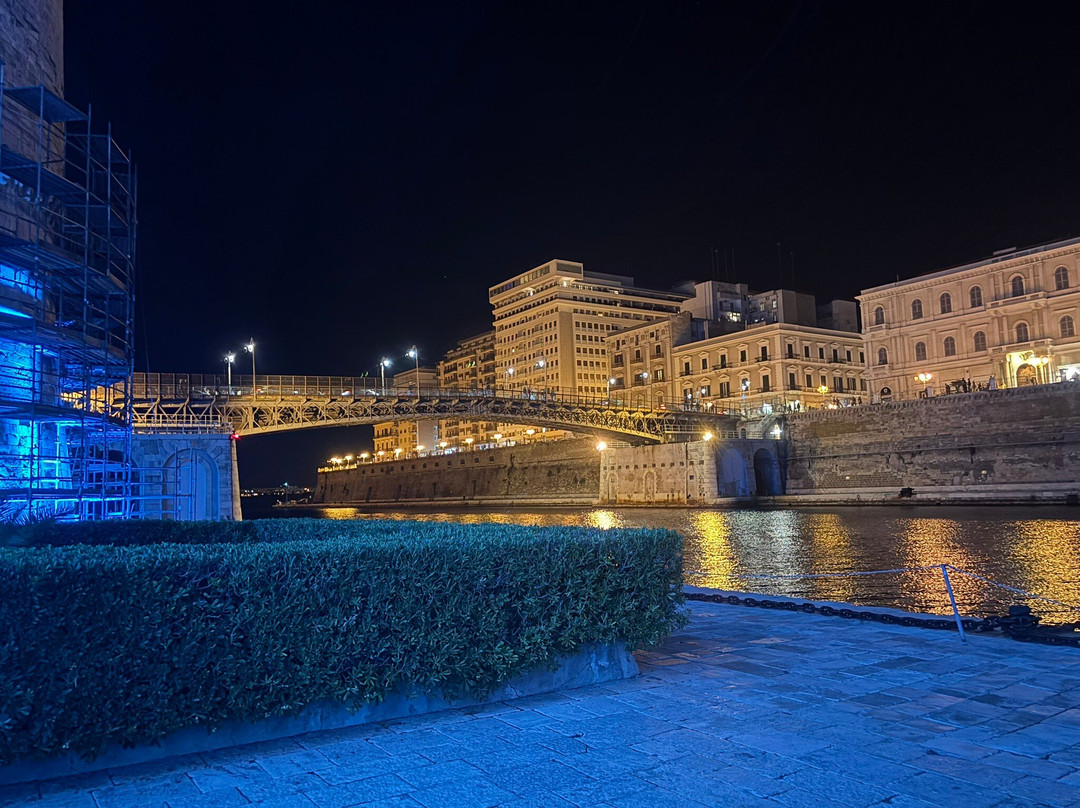 Castello Aragonese-塔兰托必去景点