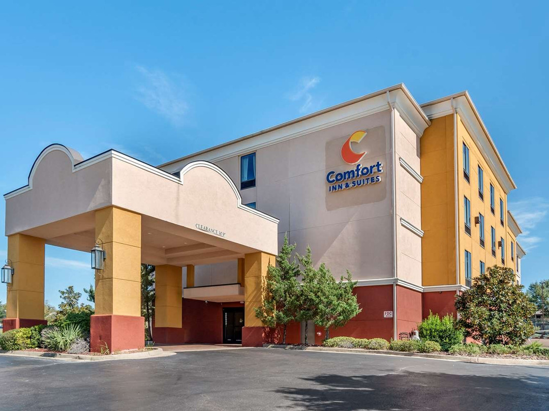 Raymond酒店住宿-Comfort Inn & Suites