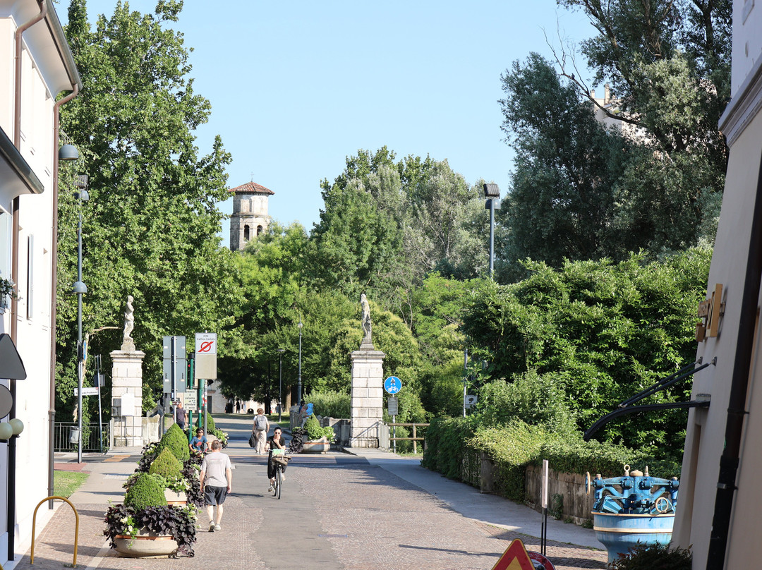Ponte di Adamo ed Eva-波代诺内必去景点
