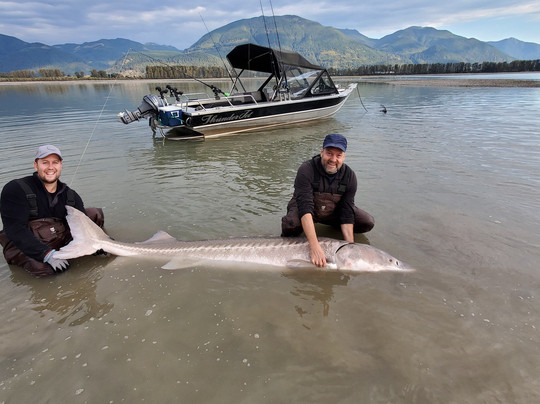 Sturgeon Hunter-奇利瓦克必去景点