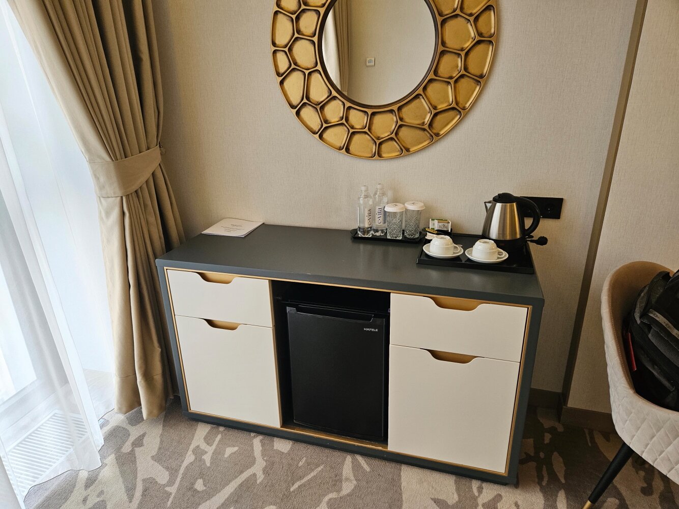 塔什干美居酒店-客卧