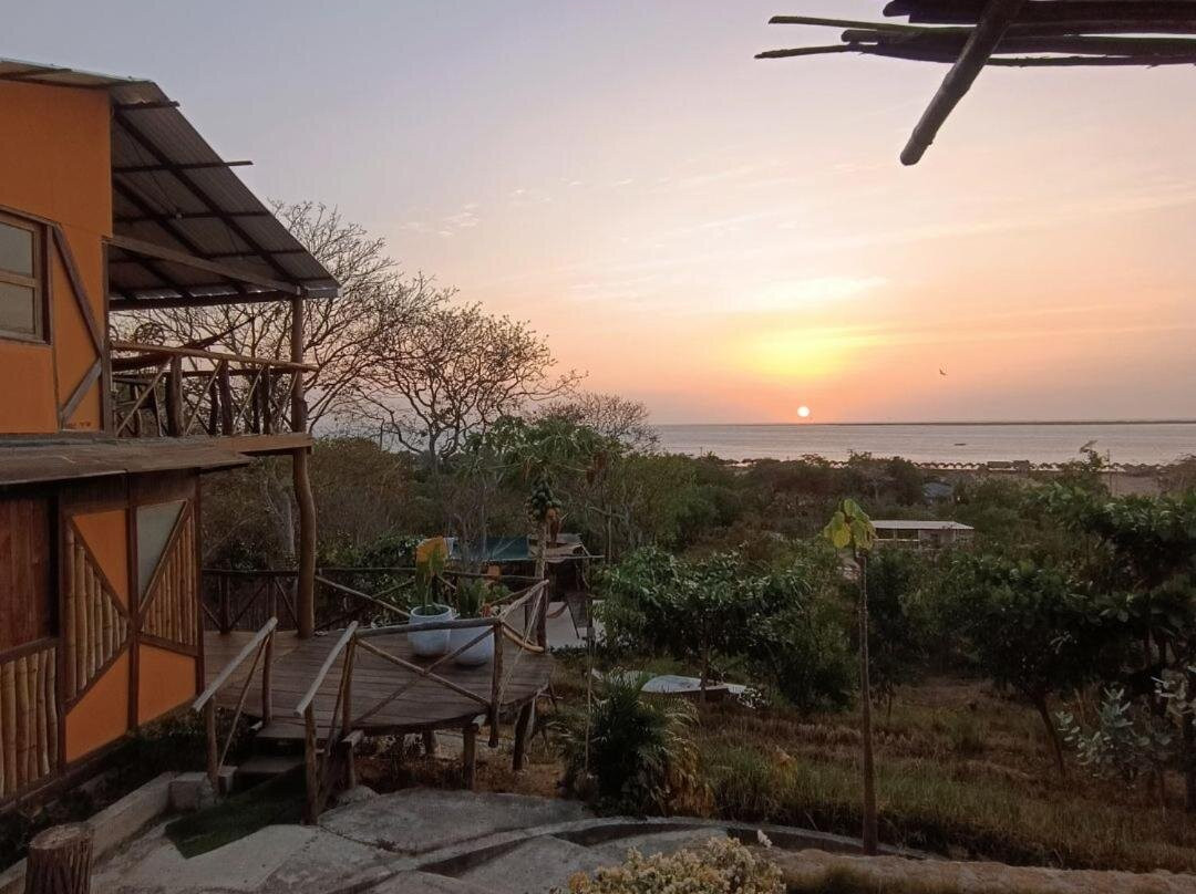 Puerta al Mar Ecolodge Glamping