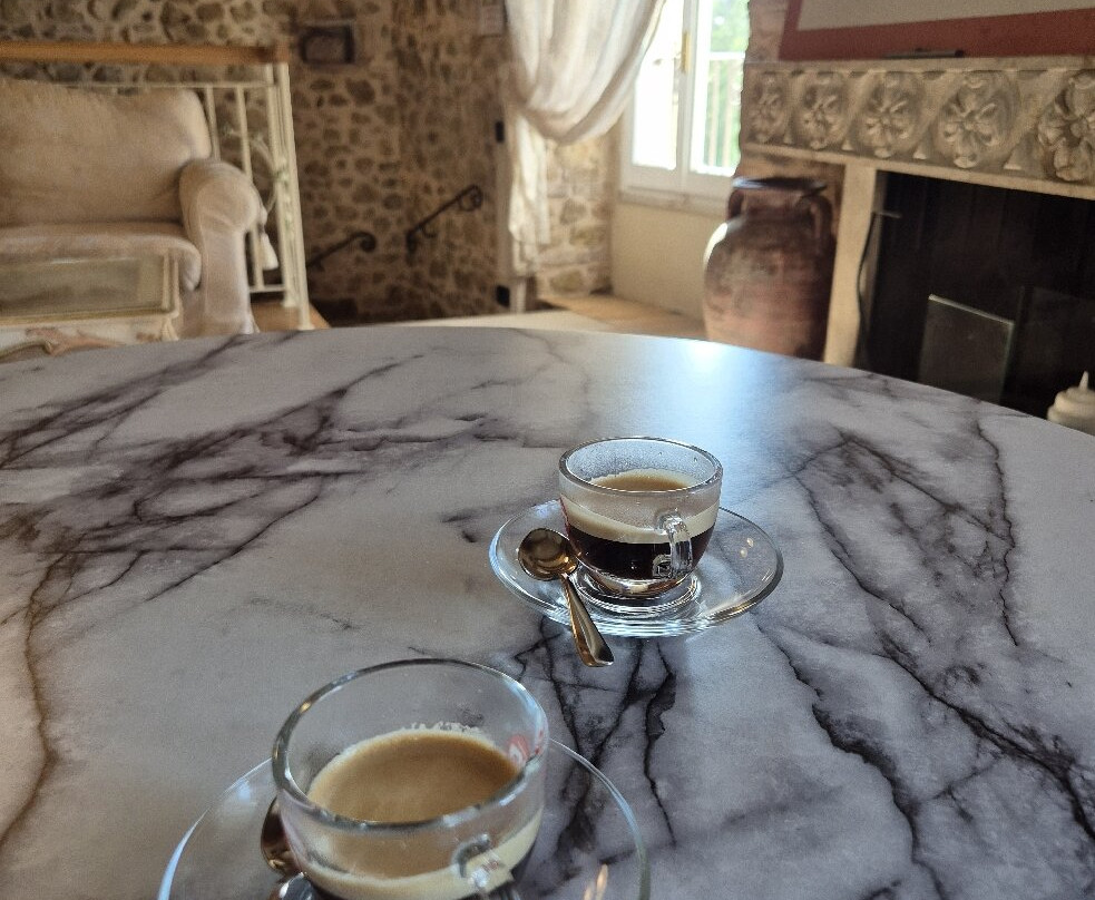 贝娜色丽欧斯特城堡酒店主图