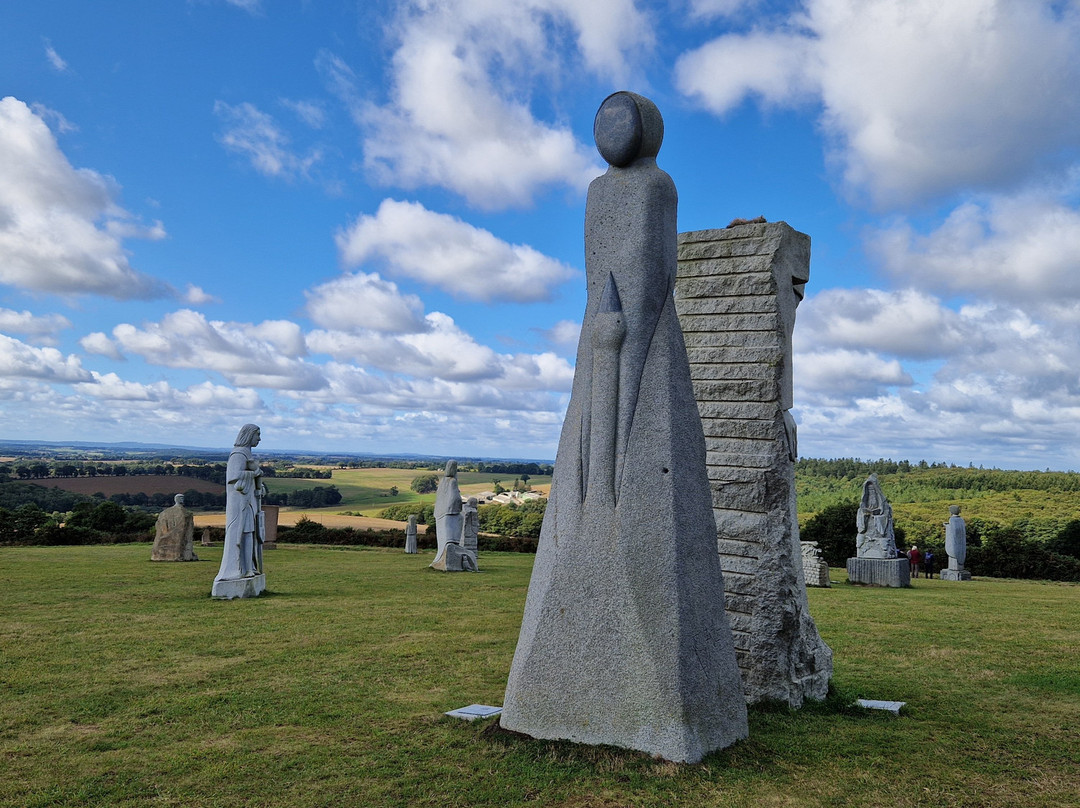 La Vallée des Saints-Carnoet必去景点