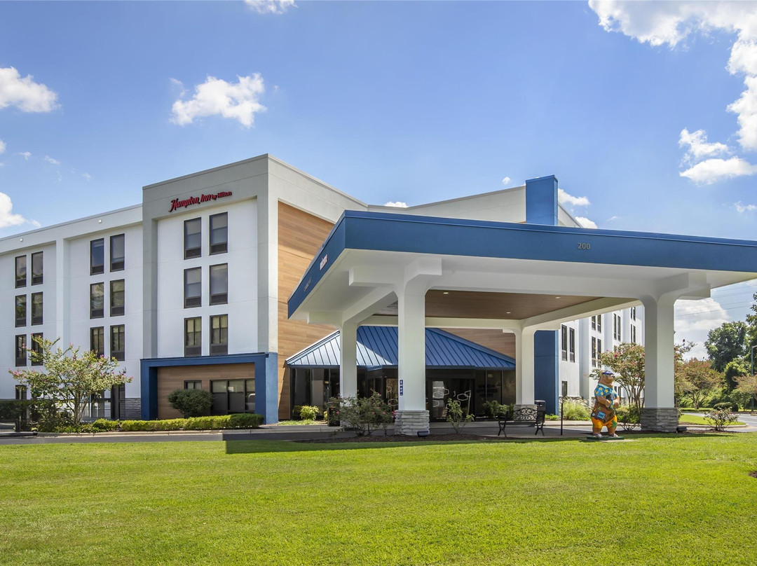 北卡罗莱纳州海岸酒店住宿-新伯尔尼希尔顿恒庭酒店