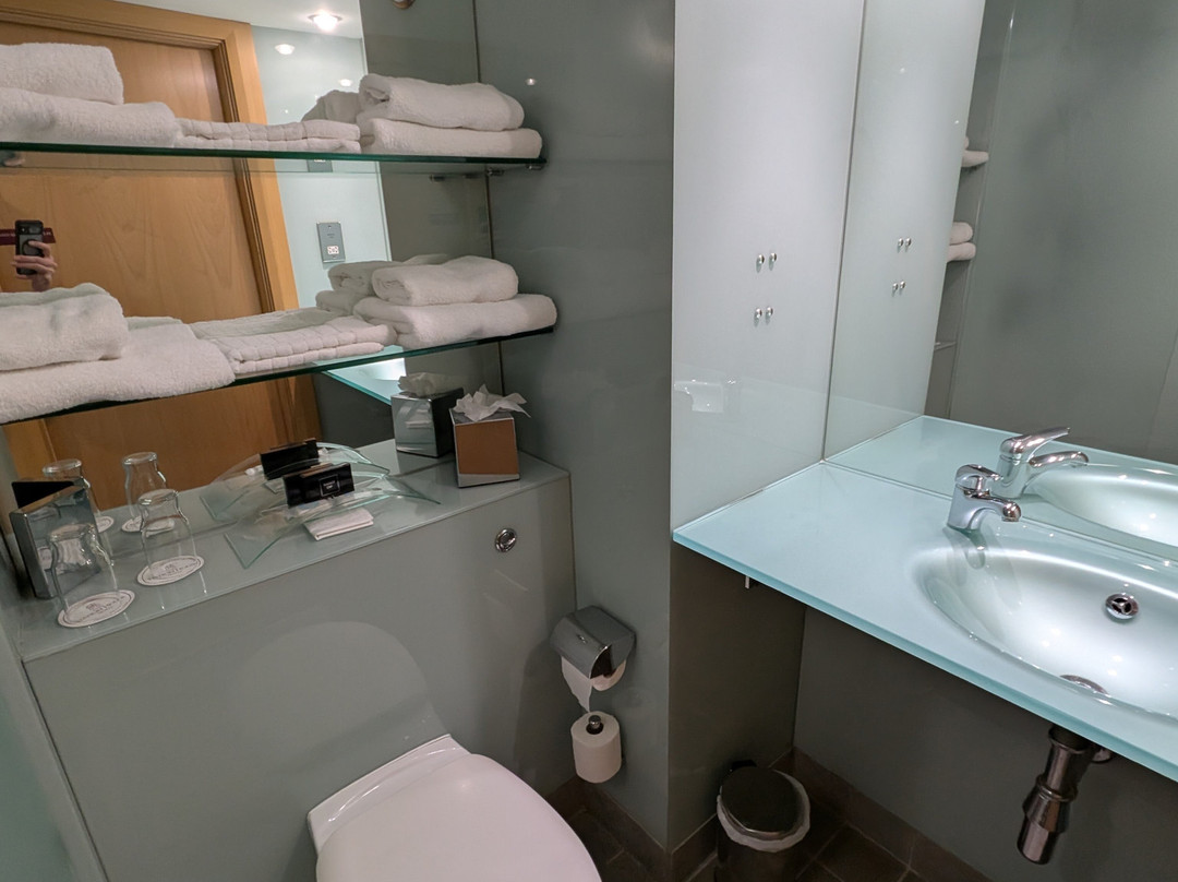 莱特肯尼登站楼酒店主图