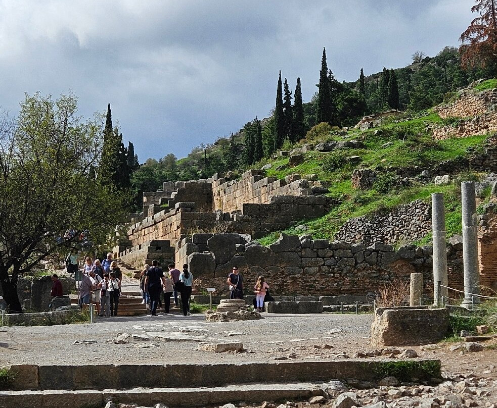 Temple of Apollo-德尔斐必去景点