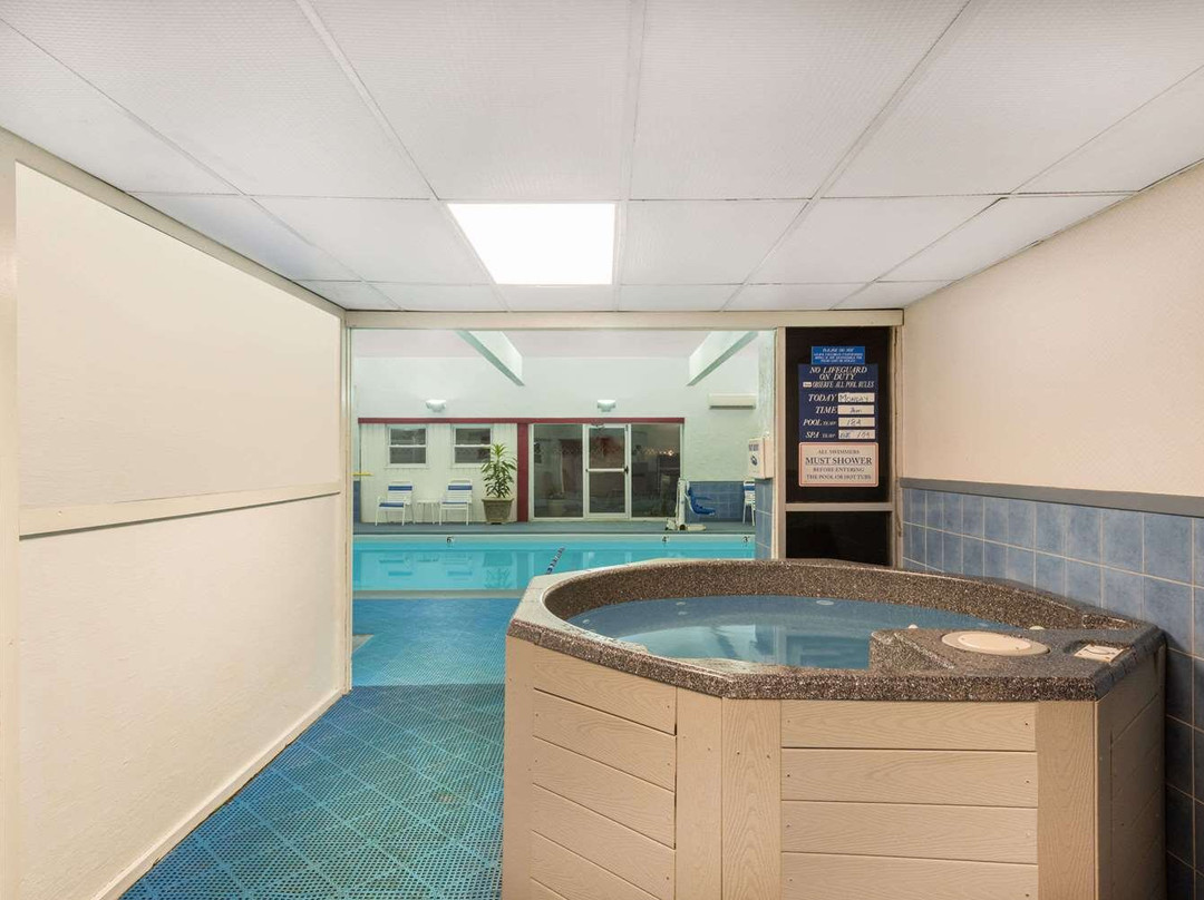 波特兰华美达广场酒店