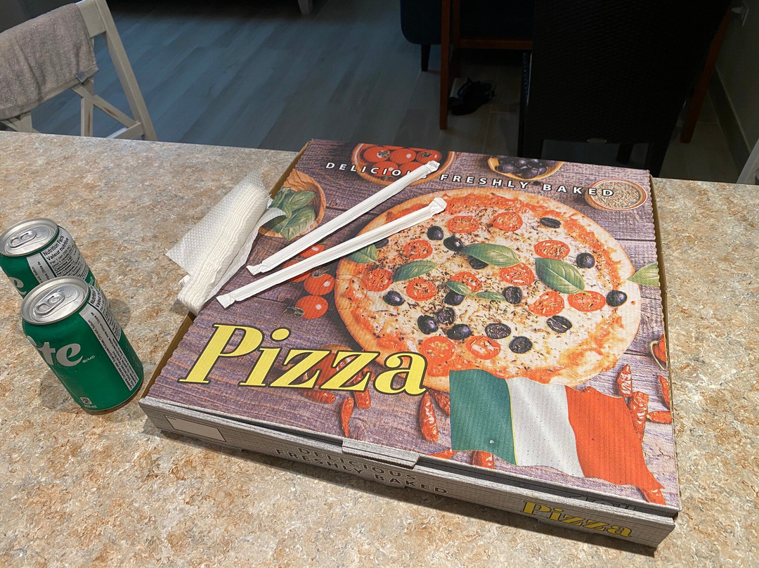 Roberts Delicious Pizza Catering And Delivery