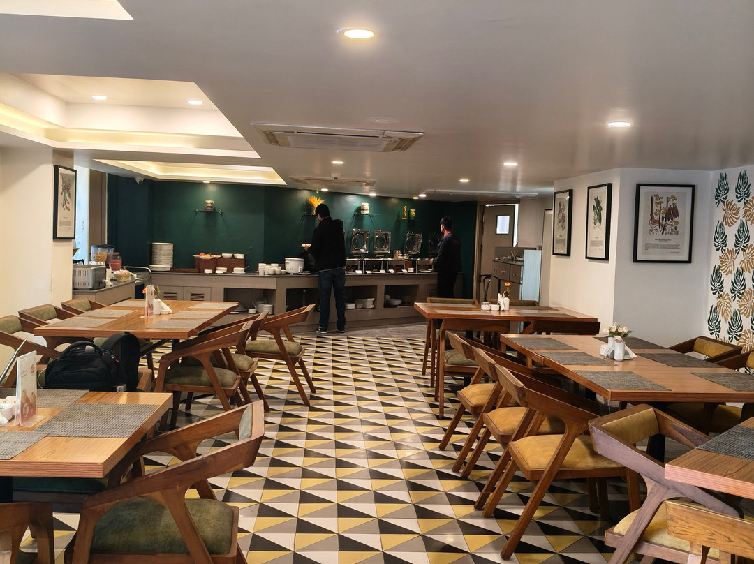 Spree Hotel Kriday Dehradun主图