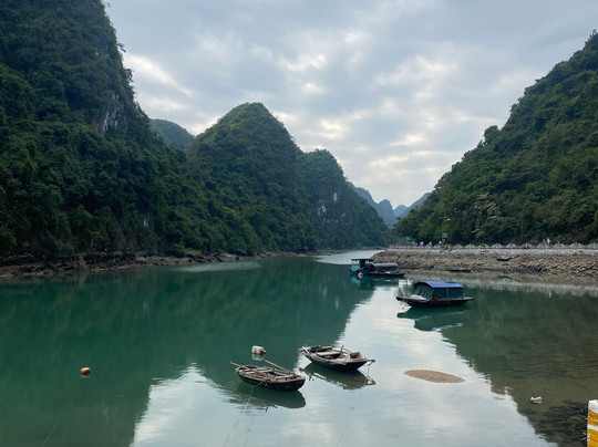 Serenity Grandeur Cruises-河内必去景点