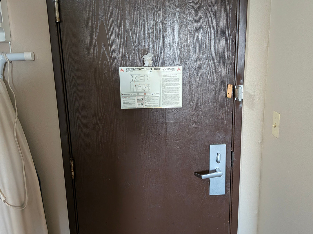 Super 8 by Wyndham Warrensburg主图