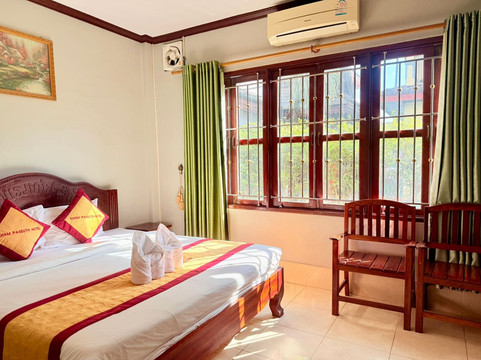 卡姆帕舍酒店主图