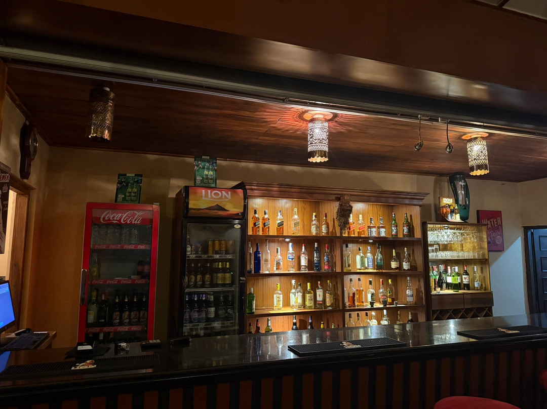 Viyana Cafe & Family Restaurant