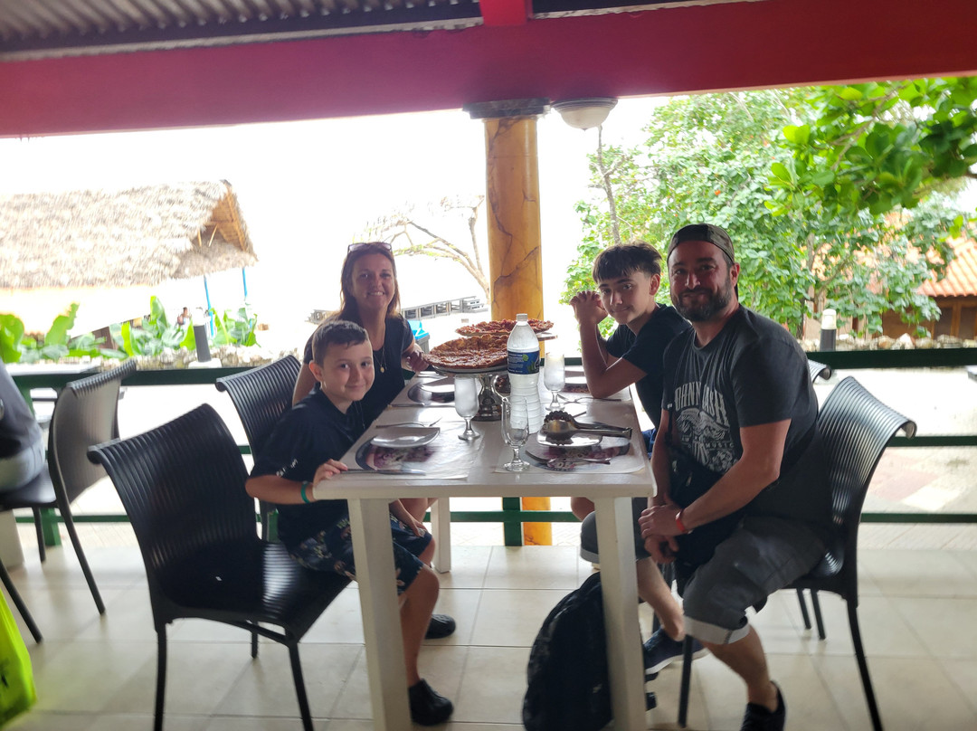 Grand Muthu Altimara Houlgin