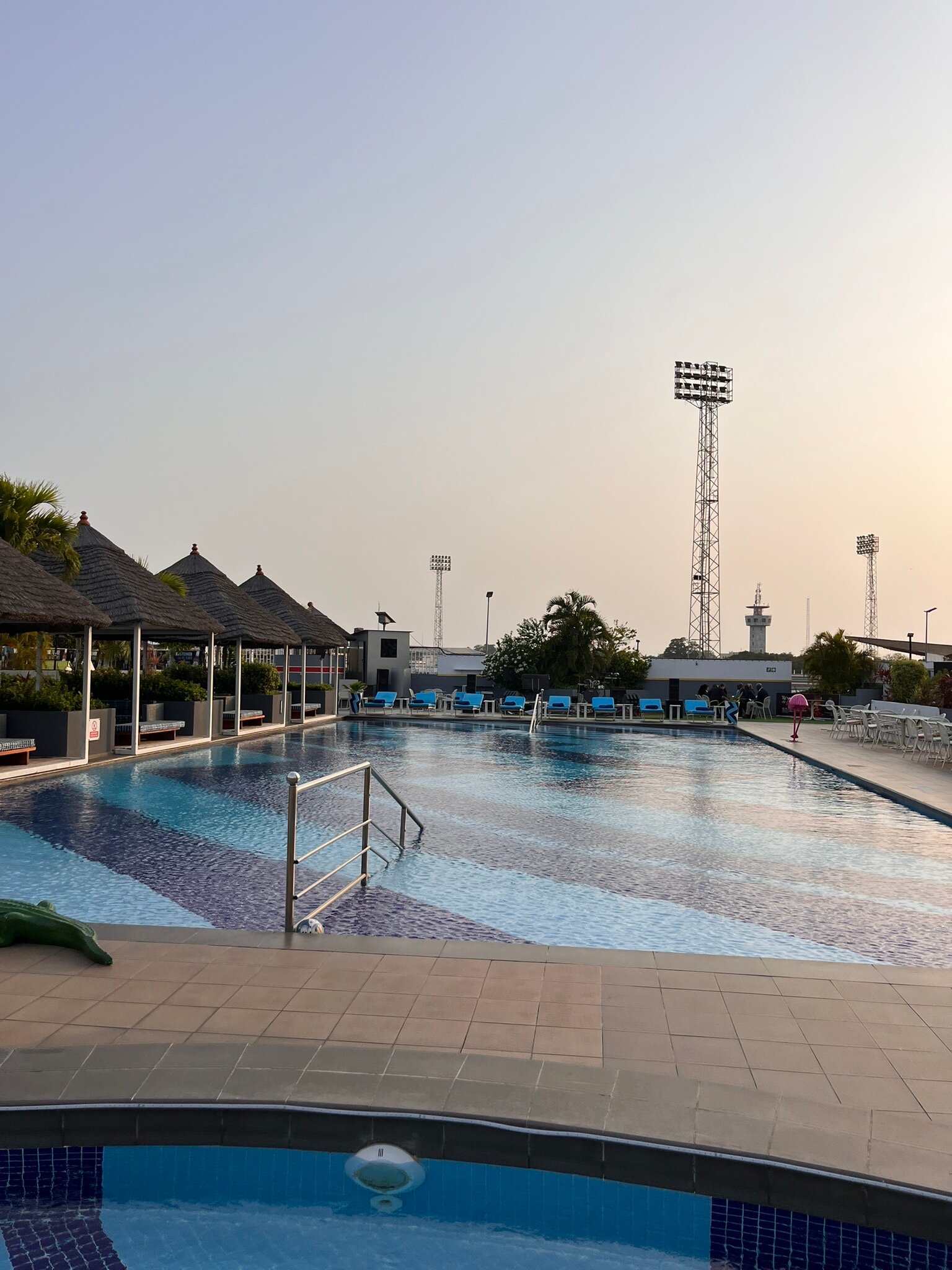 Hotel 2 Fevrier-官方