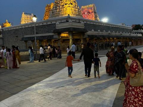Kanchi Kamatchi Temple-甘吉布勒姆必去景点