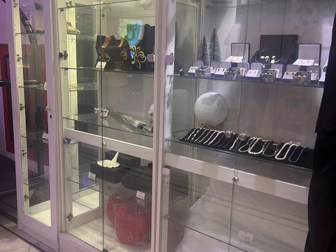 Ratri Hotel Phuket Old Town主图