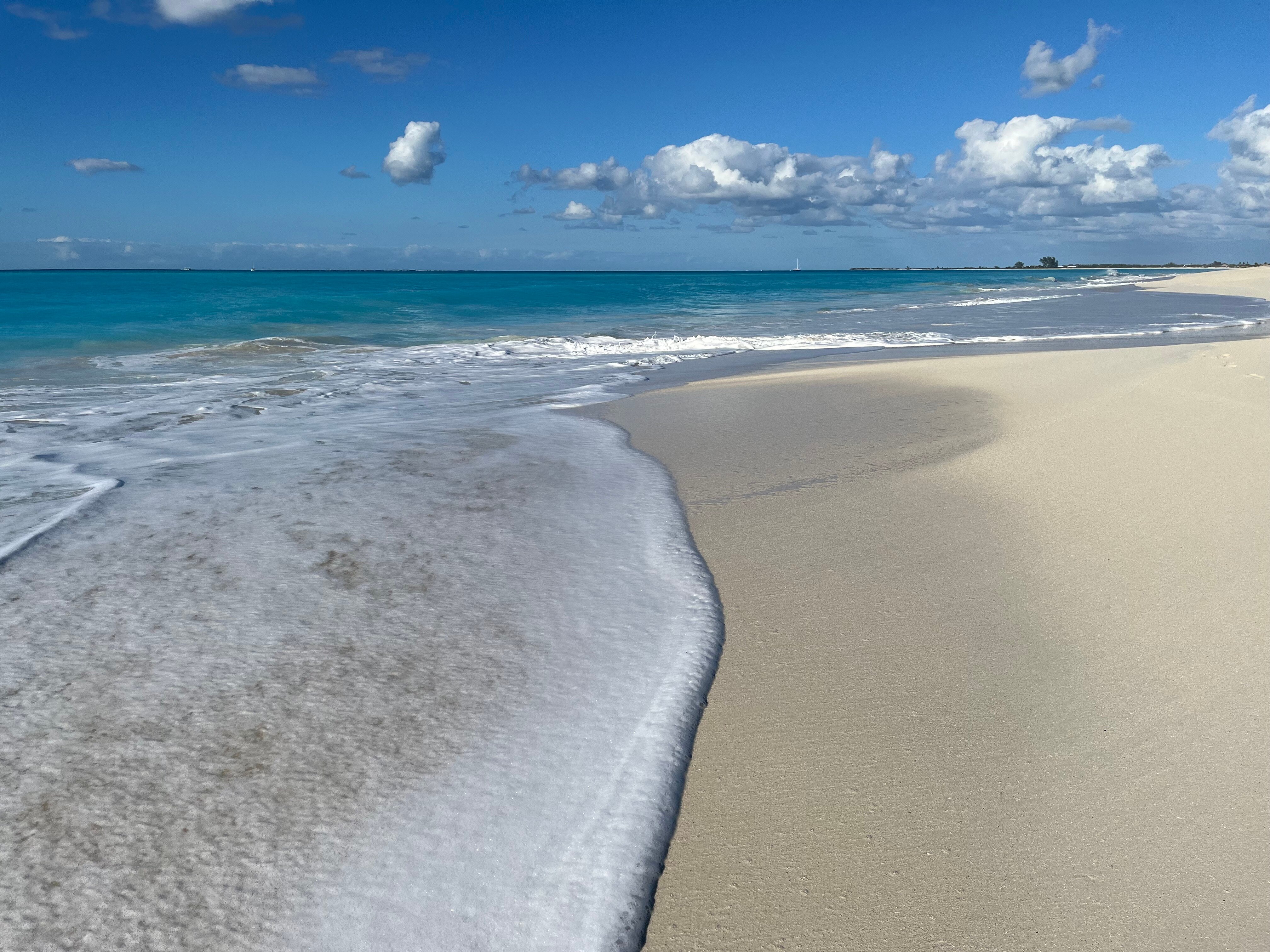 松岛 - 土克凯可群岛-泳池