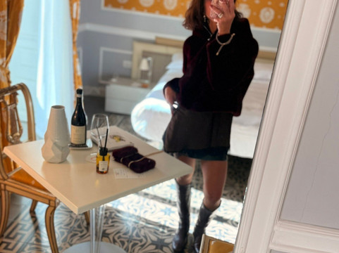 梅尔勒塔广场华丽别墅酒店主图