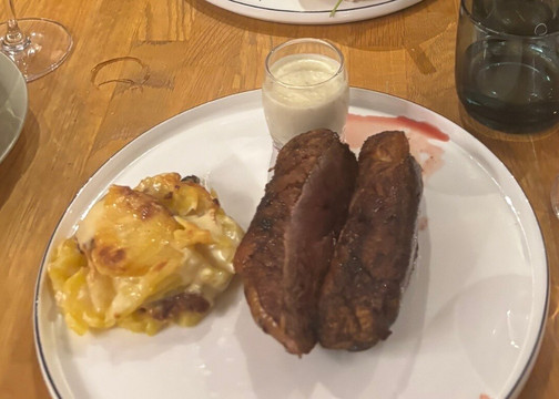 查皮尼耶区原创精选酒店主图