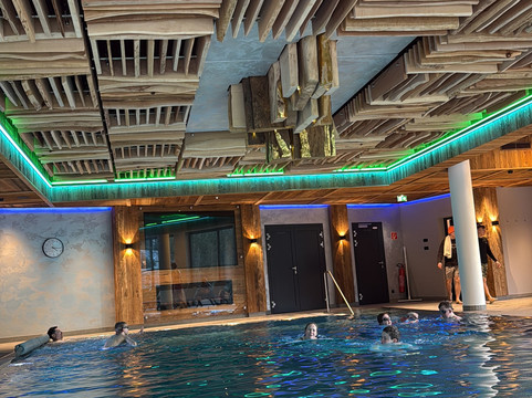 达克瑟花园酒店主图