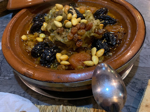 太吉尼斯蓝酒店主图