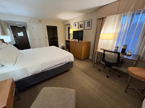 Holiday Inn 萨拉托加温泉主图