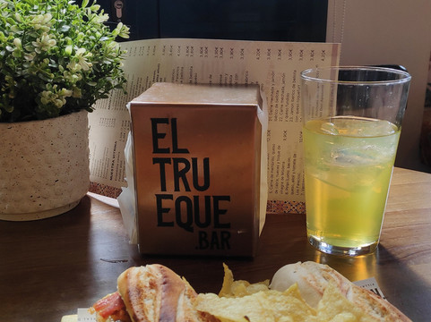 El Trueque.bar