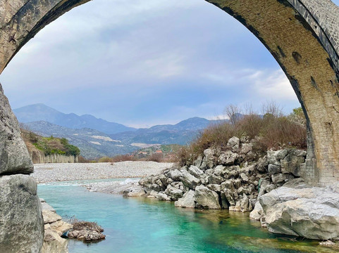 Mesi Bridge-Boks必去景点