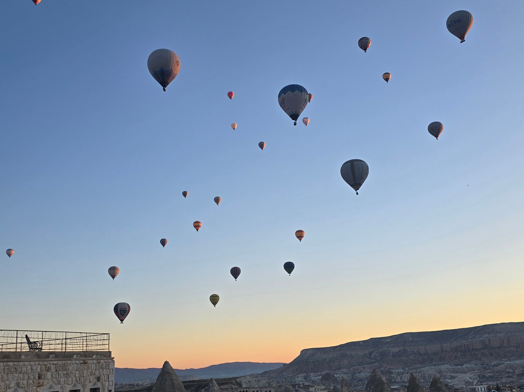 卡拉杜特洞穴酒店主图