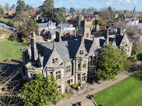 Insole Court-卡迪夫必去景点