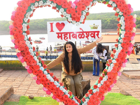 Venna Lake-马哈巴勒什瓦必去景点