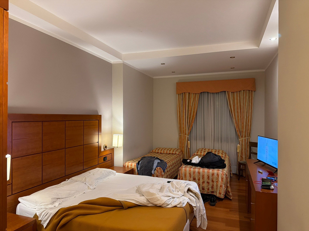 格里洛酒店主图