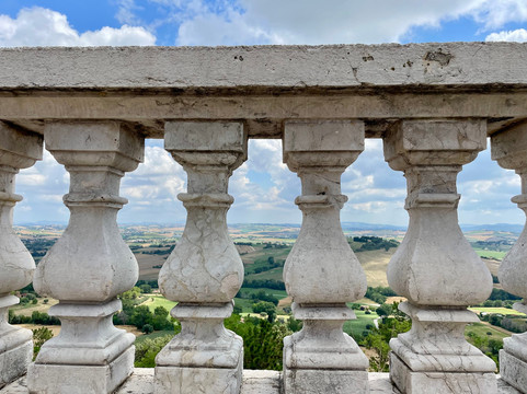 Piazza Repubblica-Treia必去景点
