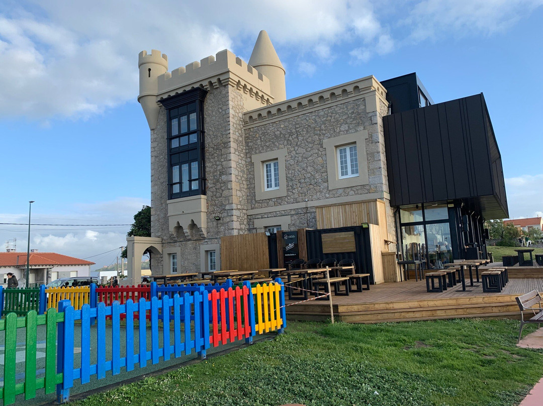 波萨达圣安娜酒店主图