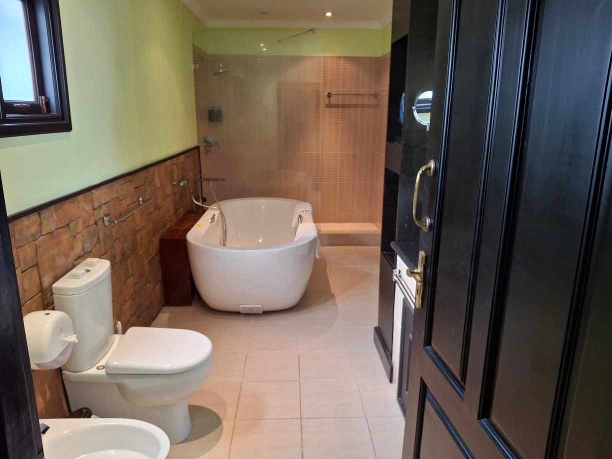 绿洲餐厅酒店和水疗中心-浴室