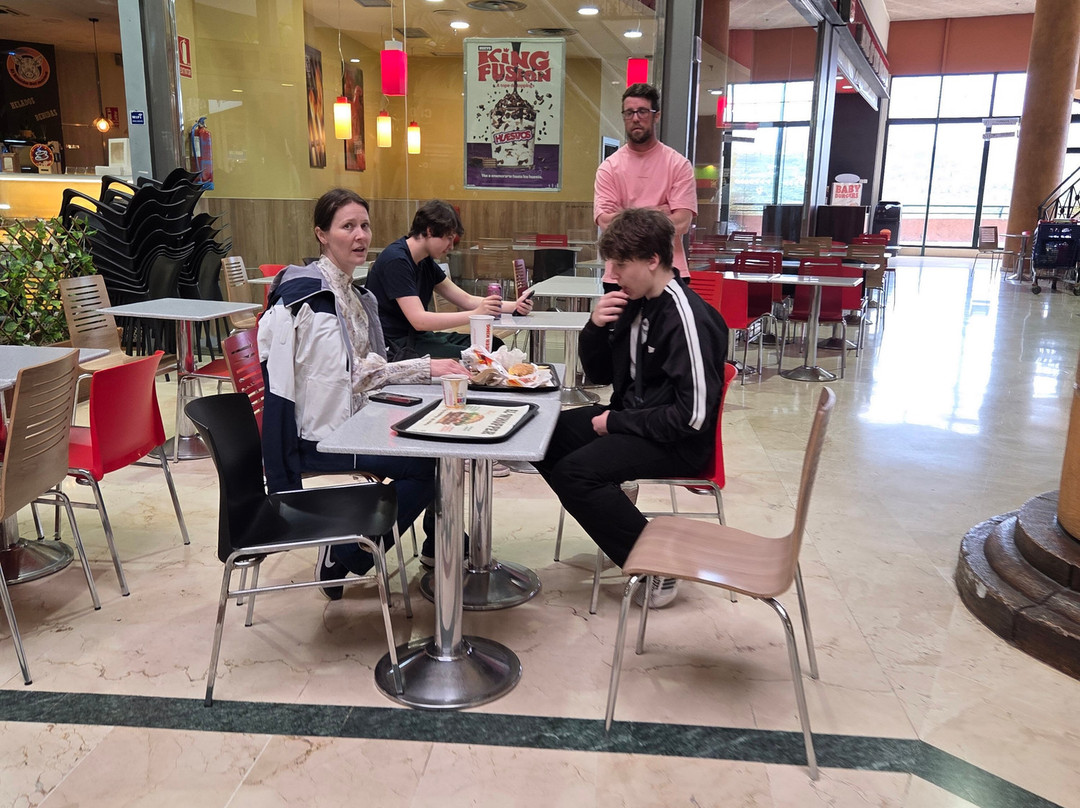 La Trocha Centro Comercial-Coin必去景点