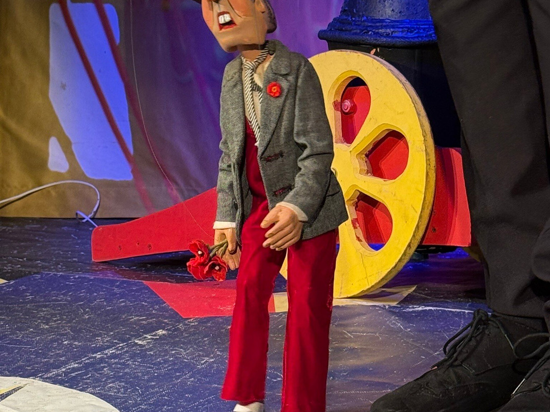 Upfront Puppet Theatre-彭里斯必去景点