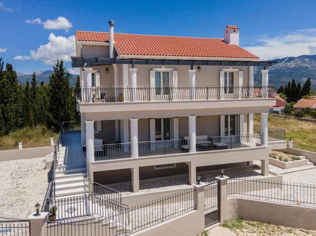 Irene Luxury Apartments