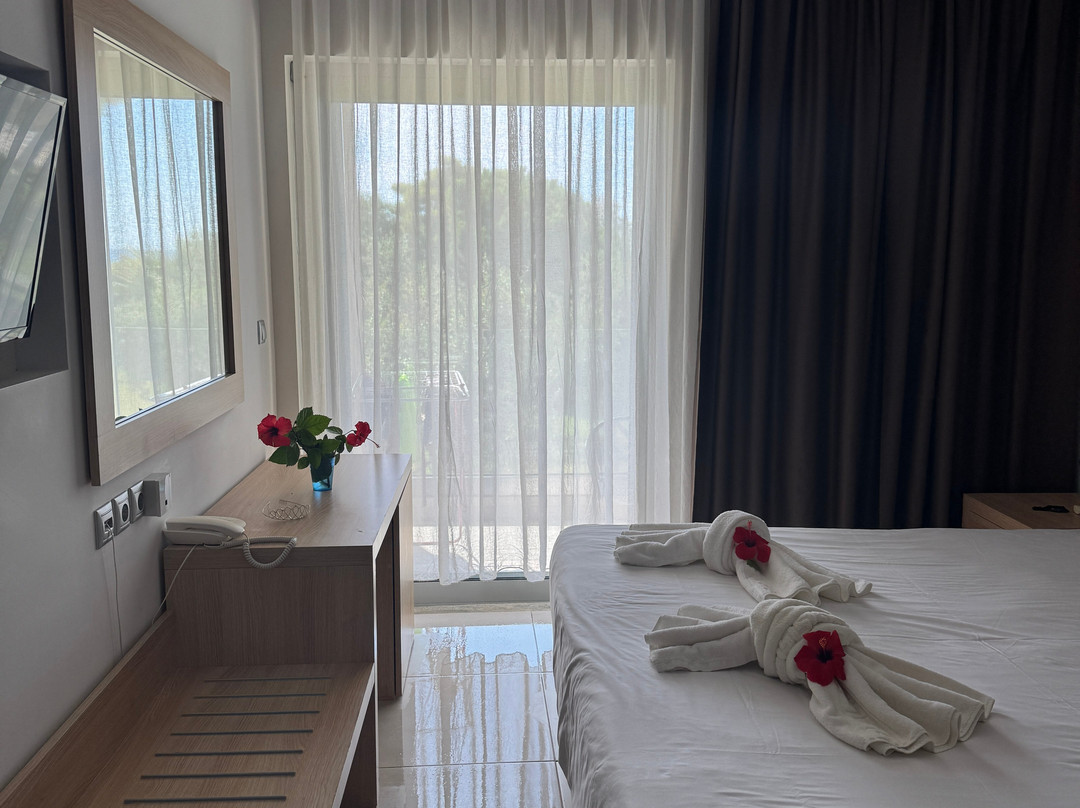 Kalogria Beach Hotel主图