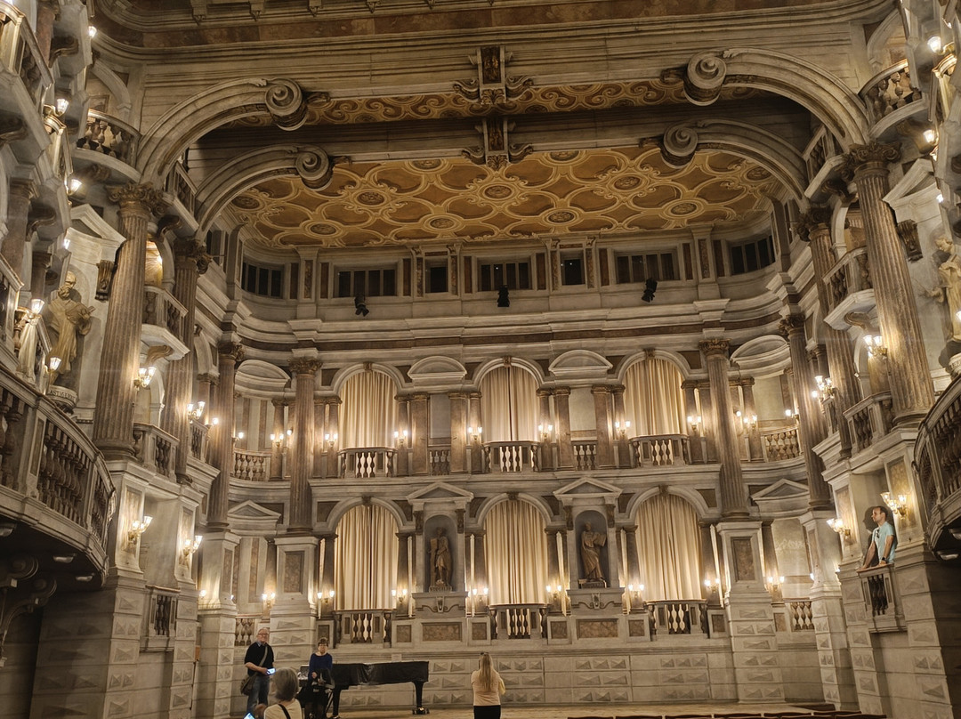Teatro Bibiena-曼托瓦必去景点