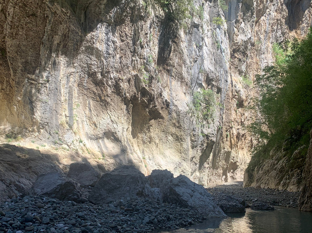 Holta Canyon-Gramsh必去景点