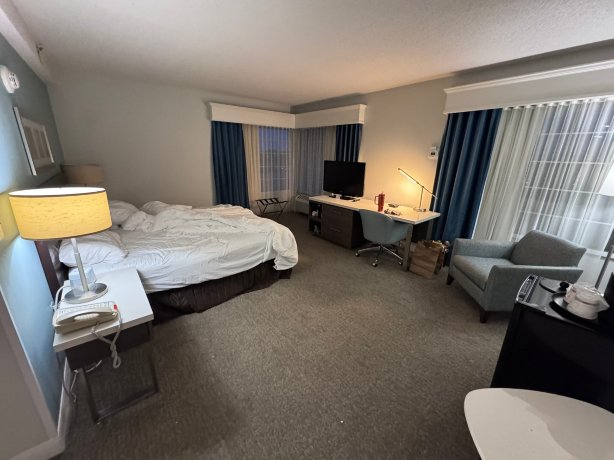 Crowne Plaza Suites 匹兹堡南-旅行者