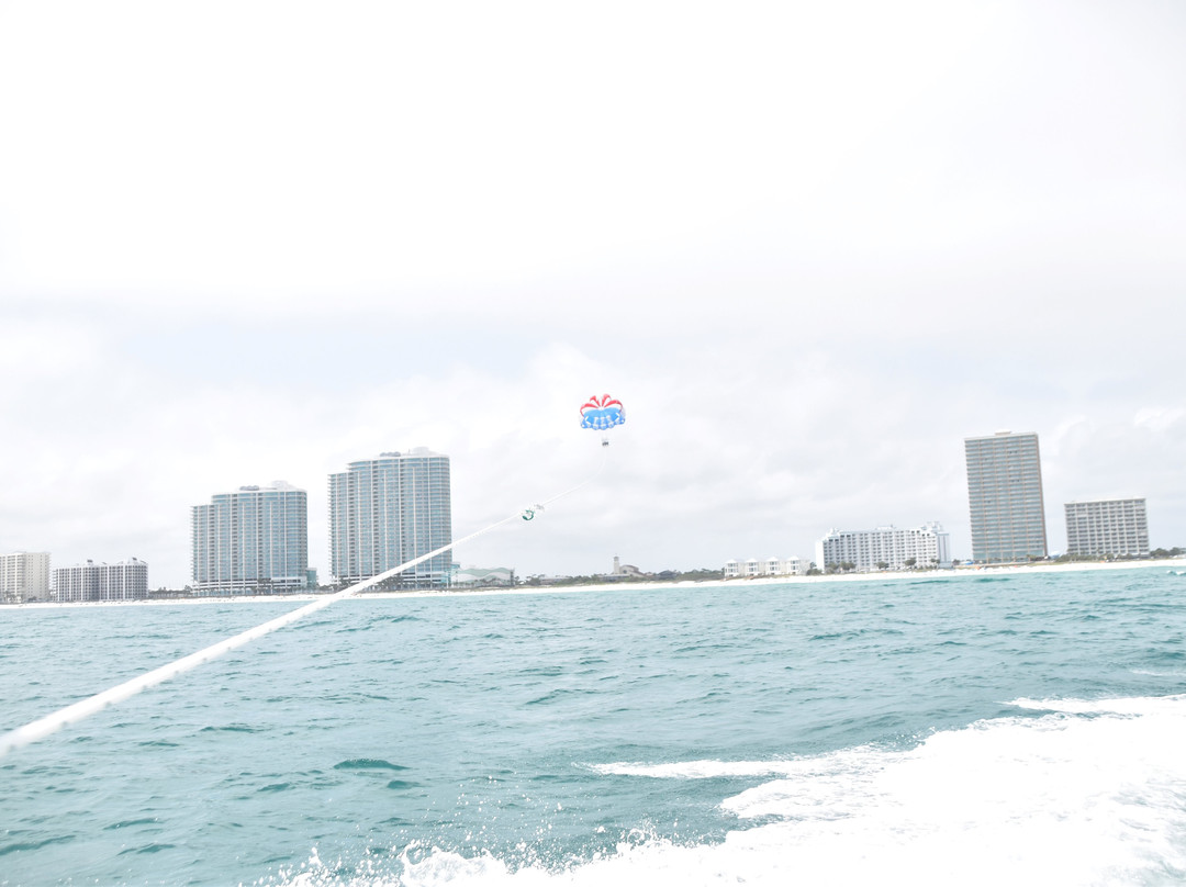 Pleasure Island Parasail-橙色海湾必去景点
