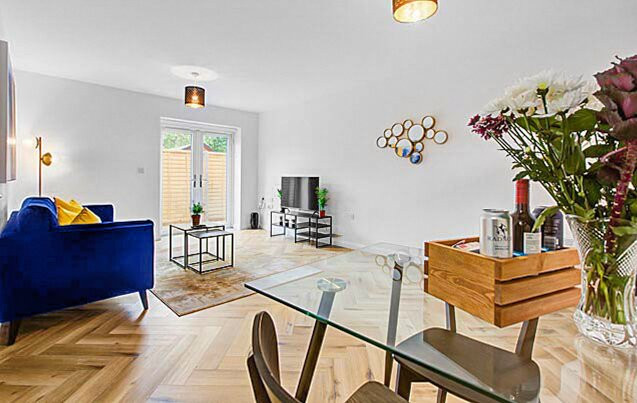 Hybrid Resi - Mitcham Close to Tooting and Wimbledon