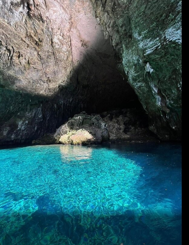 Melissani Cave-Karavomylos必去景点